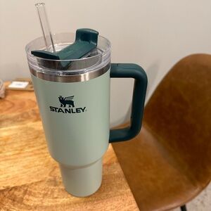 Stanley x Cuddle Collab Quencher